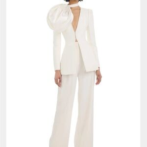 Eliya The label /Talisa white blazer
